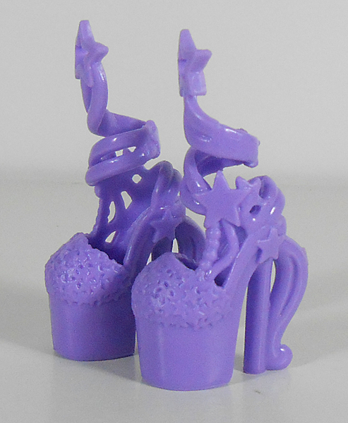 File:Trixie Dress Up Shoes 1.jpg