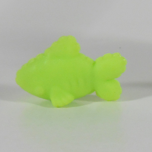 File:Fluttershy Pet Spa Fish Green.jpg