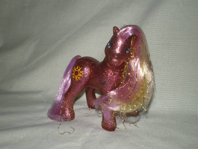 File:Enchanted Throne Sunsparkle.jpg