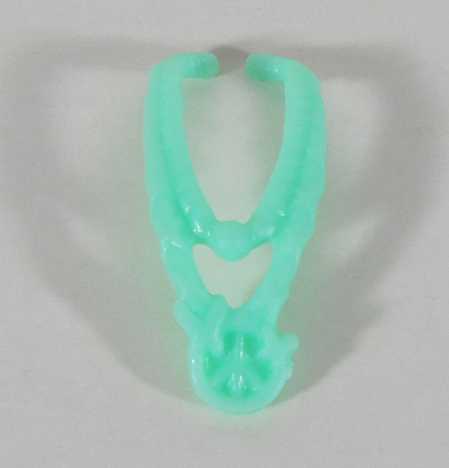 File:Fluttershy Hairstyles Necklace.jpg