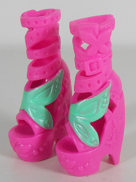 File:Fluttershy Hairstyles Shoes.jpg