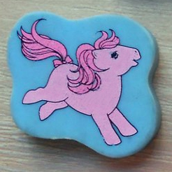 File:Eraser cottoncandy blue.jpg