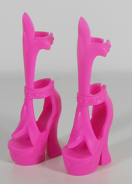 File:Luna TTM Shoes.jpg