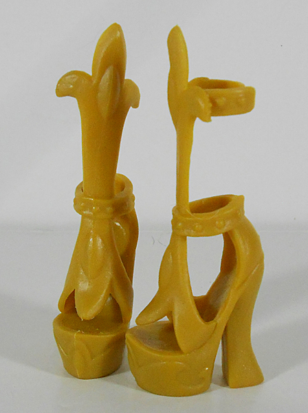 File:Celestia TTM Shoes 1.jpg