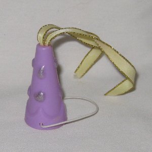 File:Damsel hat tiffany.jpg