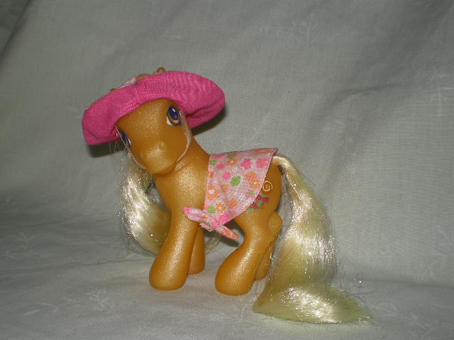 File:Berry Pickin' Butterscotch.jpg