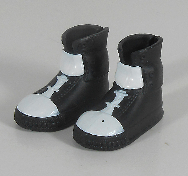 File:Flash Sentry Black Shoes.jpg