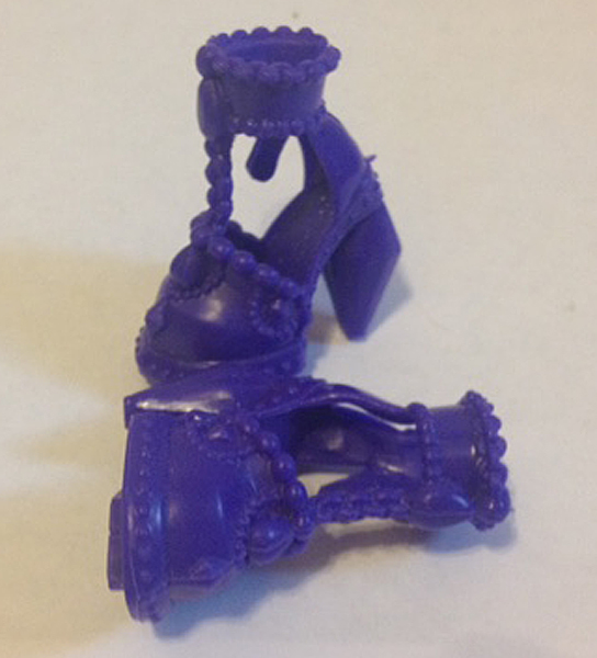 File:Rarity RR Dress Up Shoes 1.jpg