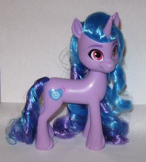 TargetShiningAdventuresIzzyMoonbow1.jpg