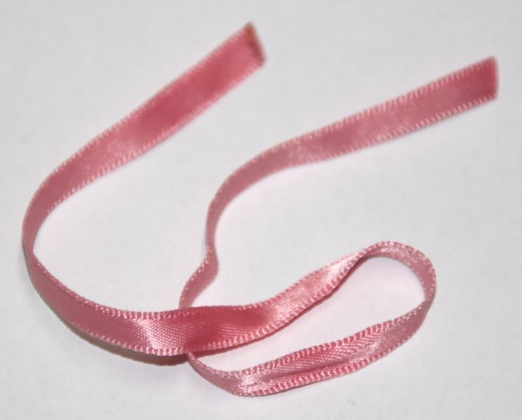 File:LLLkittenribbon1.JPG