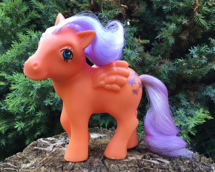 File:Flutterbye IT variant.jpg