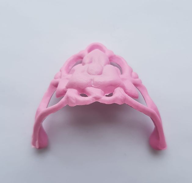 File:Lavender Dream Castle Crown Photo Credit Jemofirongate.jpg