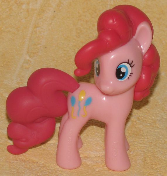 File:Kinder-pinkie-pie2.jpg