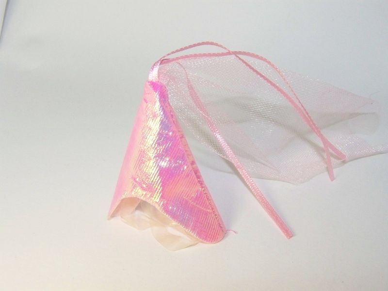 File:Royal ribbons hat.JPG