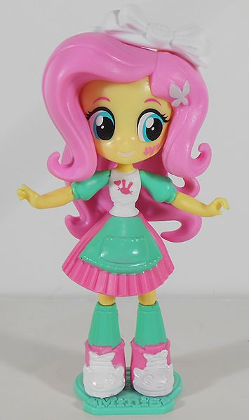 File:Fluttershy Pet Spa.jpg