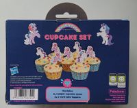 Retro-cupcakeset2.jpg