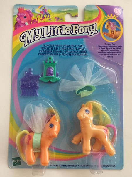 File:Fire and Flame Royal Twins MOC.jpg