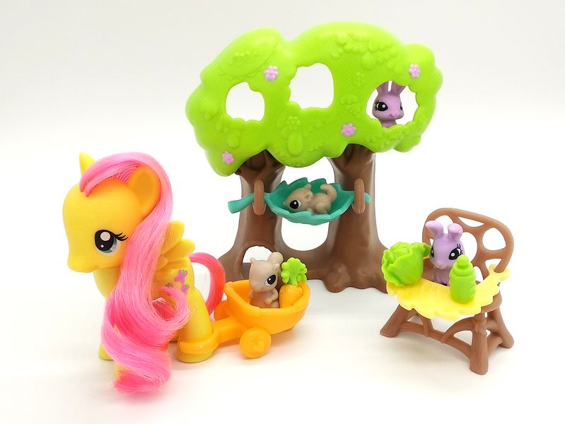 File:G4fluttnurstree (1).jpg