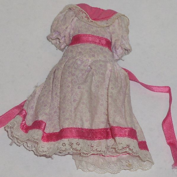 File:SSMegan Dress.JPG