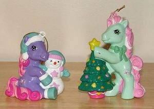 05-xmas-ornaments.jpg