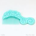 LittlePrettyAquaComb.JPG