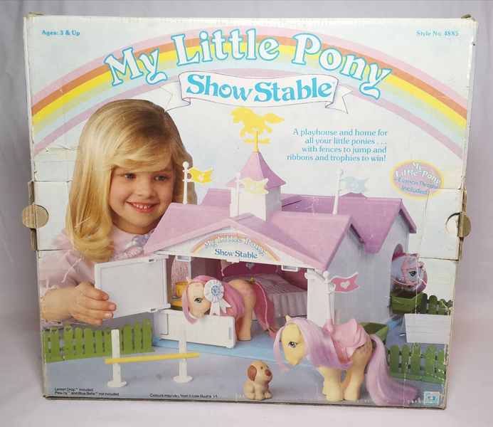 File:Show Stable box sold in Finland back.jpg