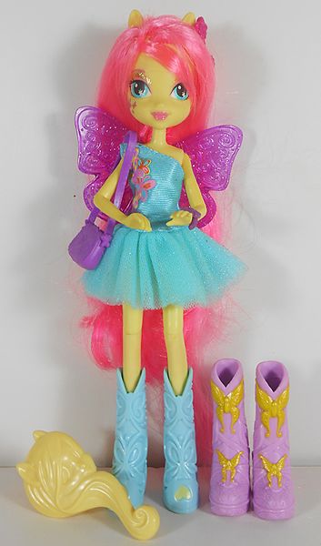 File:Fluttershy Dress Up 2.jpg