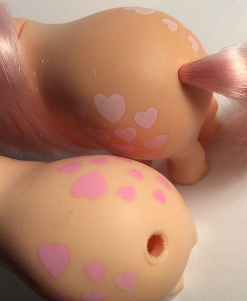 File:Nc peachy v & vi comparison 2.jpg