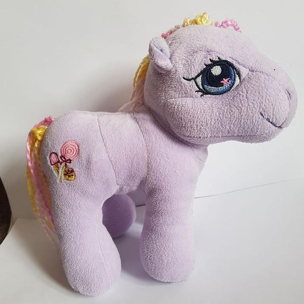 File:G3 Triple Treat Plush Medium yarn hair standing.jpg