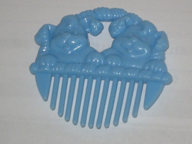 File:Lil lit light blue comb.jpg