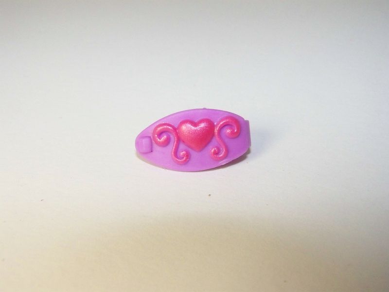 File:Pink heart swirl barrette.JPG