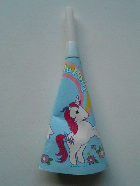 File:G1 party horn moondancer.jpg