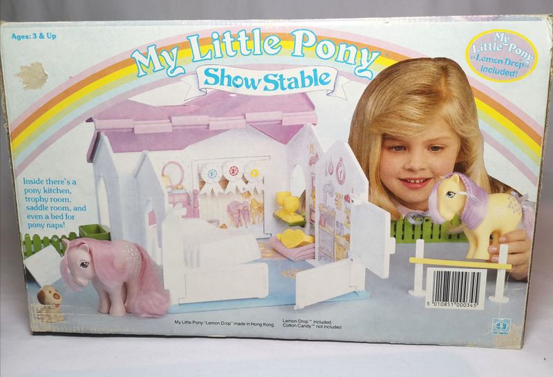 File:Show Stable box sold in Finland bottom.jpg